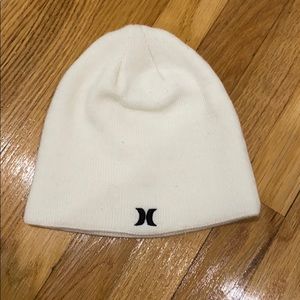 Hurley snowboarding beanie